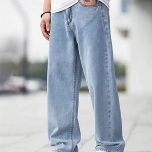 Men’s Classic Straight-Fit Jeans